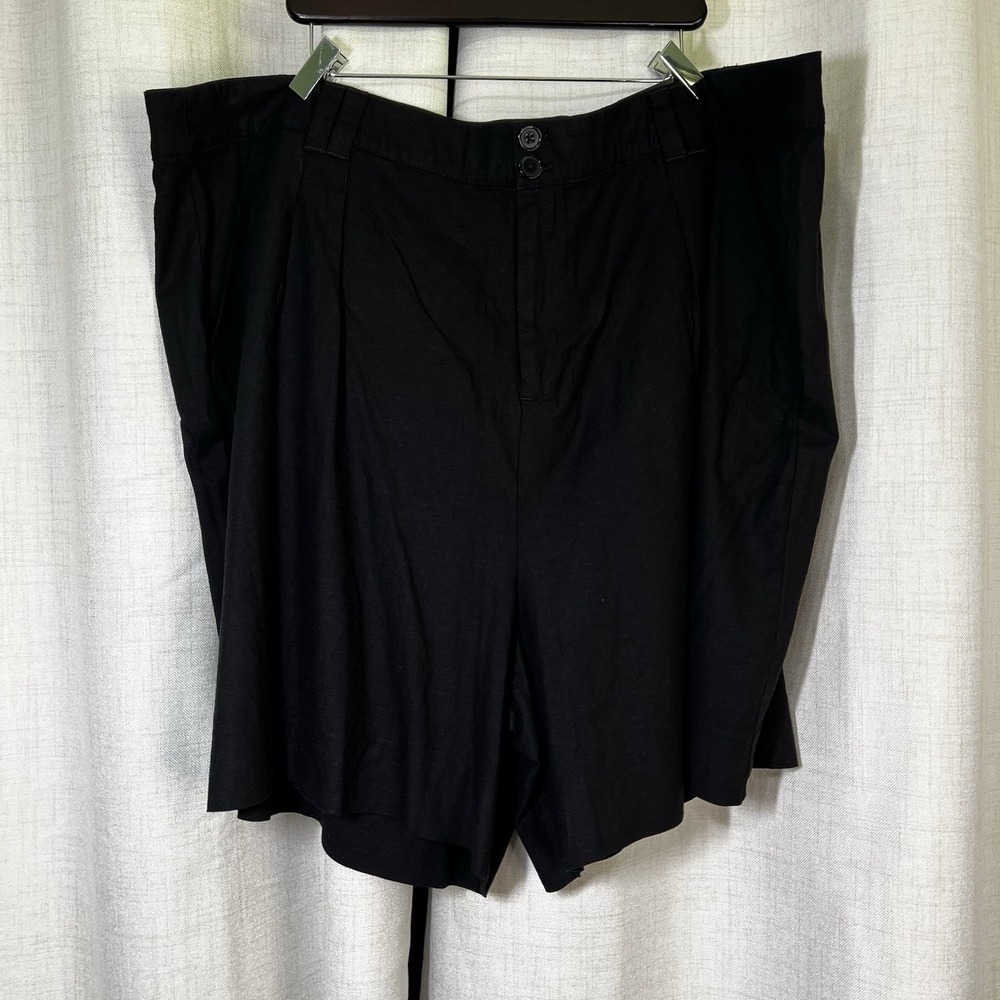 NEW! Torrid Bermuda Shorts Women's 28 Black Aviator Pleated Stretch Linen Blend